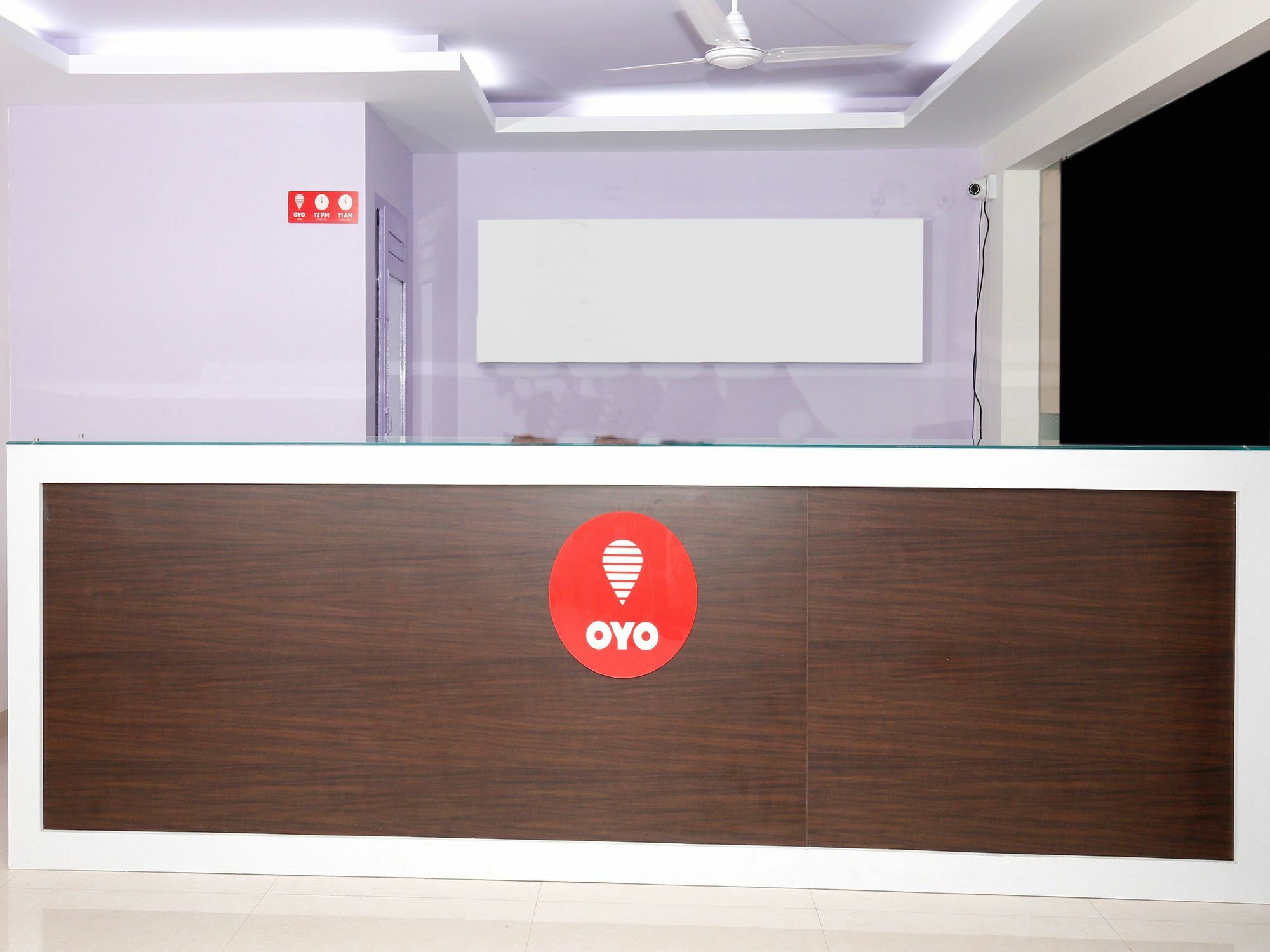 Oyo 9797 Hotel Vbee Plaza Thiruvananthapuram Exterior foto