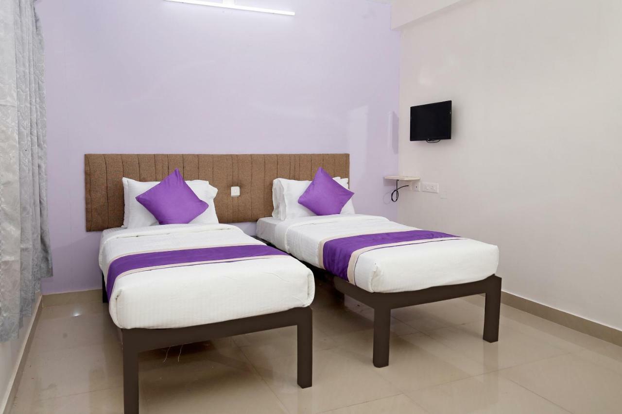 Oyo 9797 Hotel Vbee Plaza Thiruvananthapuram Exterior foto